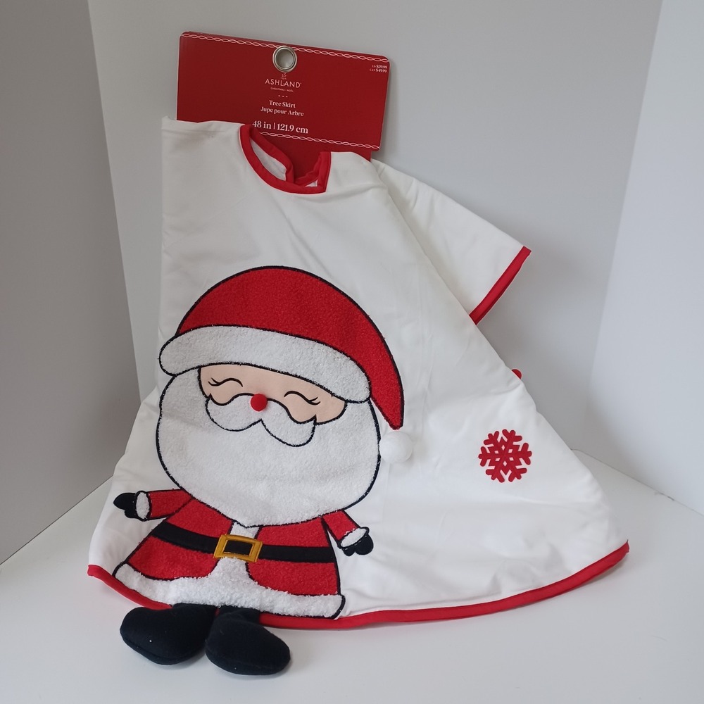 NEW Ashland Christmas Tree Skirt 48 in Christmas Decor